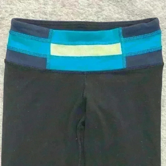 Lululemon Wunder Under leggings - Picture 2 of 5